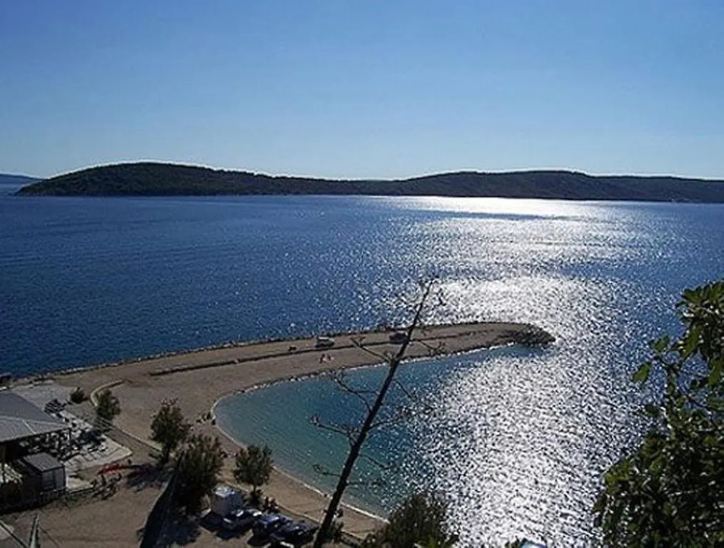 Apartment Happy Day Split